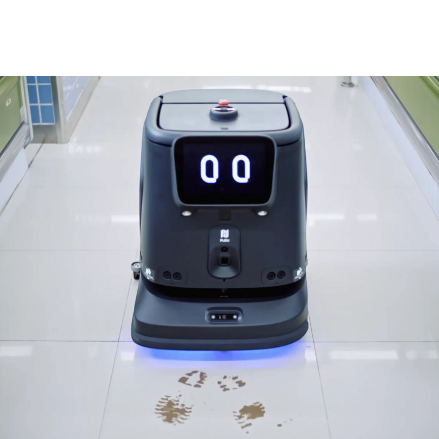 CC1 Pro schwarzer Reinigungsroboter mit KI-gesteuerter Fleckenerkennung und Bodenanalyse für Innenbereiche.